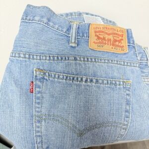 Levi 569 Men's‎ Blue Jeans Size 42x32